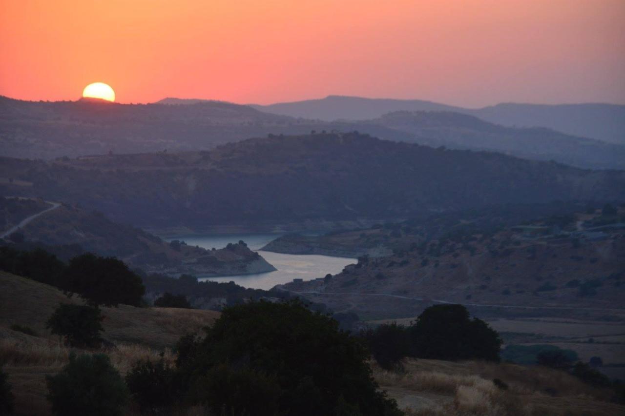Stephanie Villa Simou Bagian luar foto